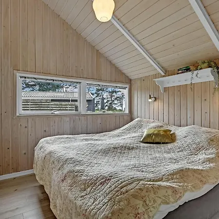 בית נופש Three-bedroom In