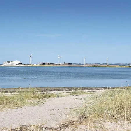 בית נופש Three-bedroom In