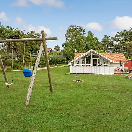 בית נופש Three-bedroom In *