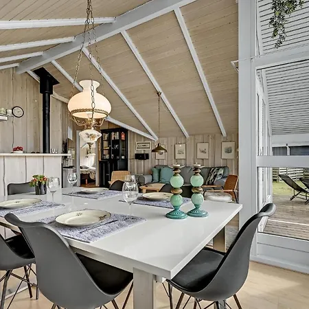 Three-bedroom In * אבלטופט